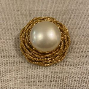 Rare- Bijoux Cassio Faux Pearl Brooch/Pin